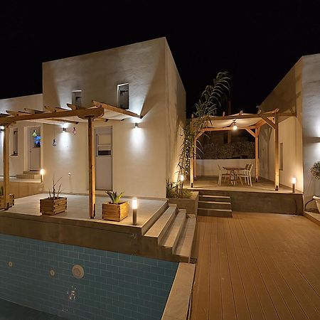 Ios Endless Blue Luxury Bungalows Exterior photo