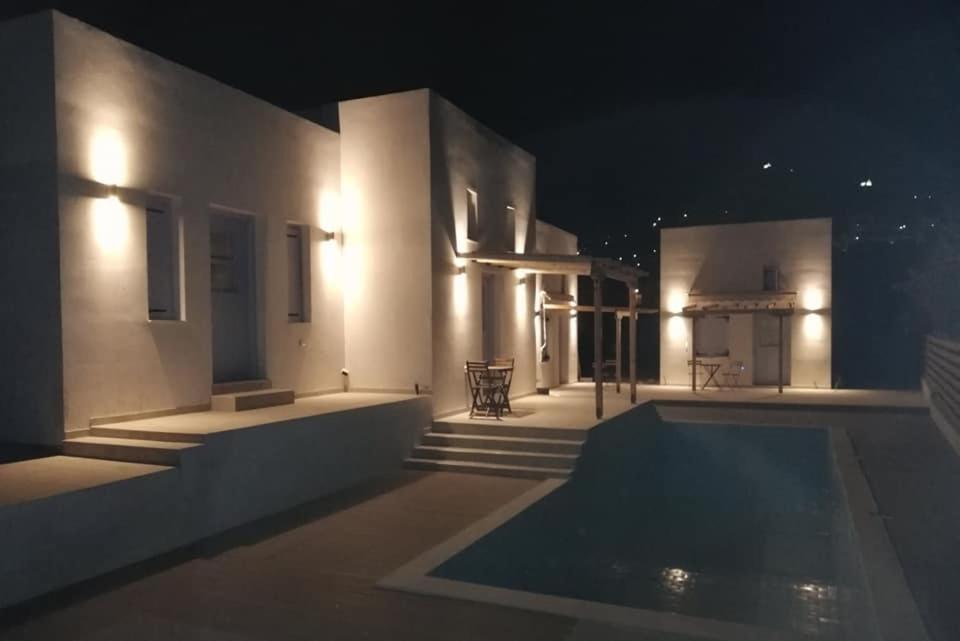 Ios Endless Blue Luxury Bungalows Exterior photo